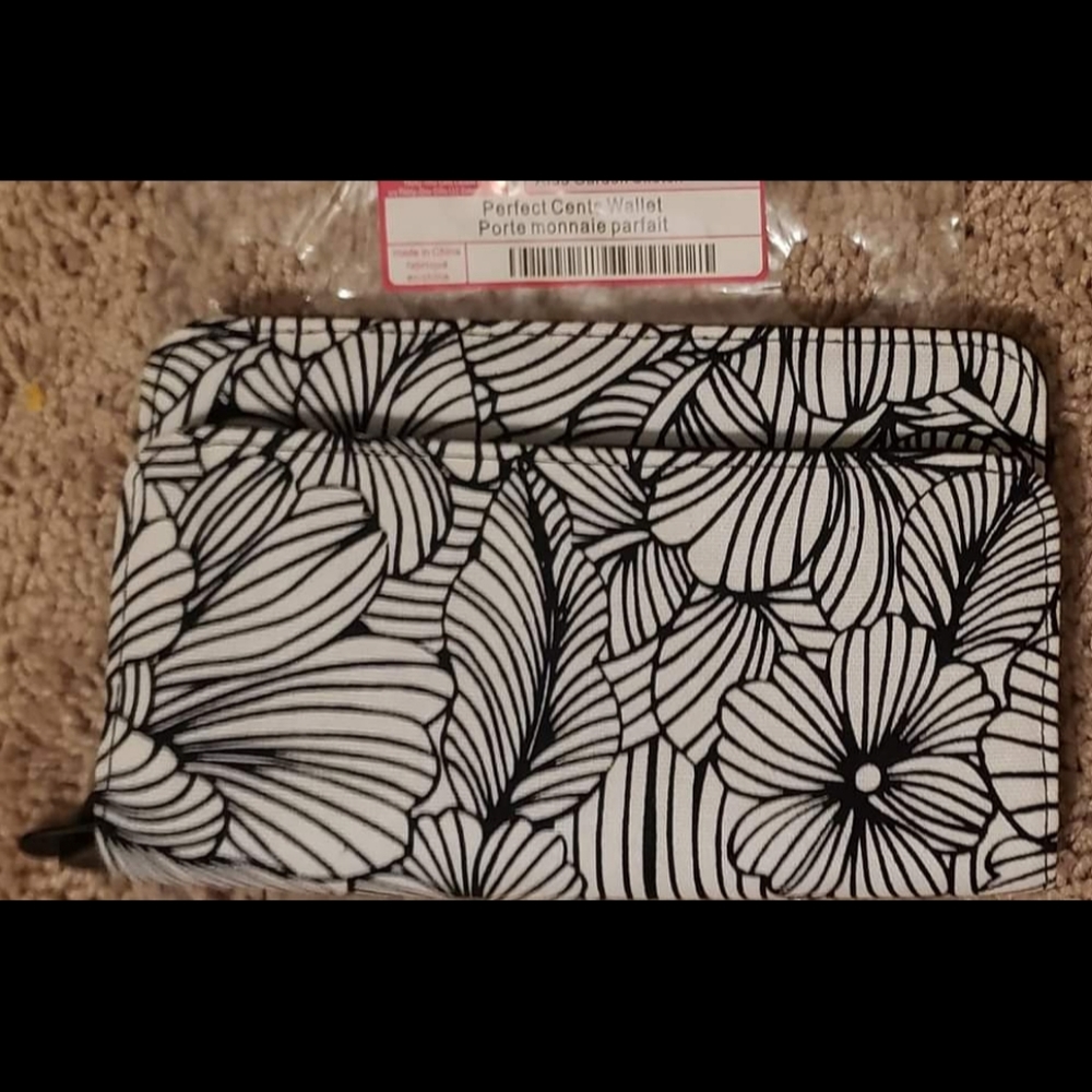 Thirty-one Perfect Cents Wallet - Garden Sketch